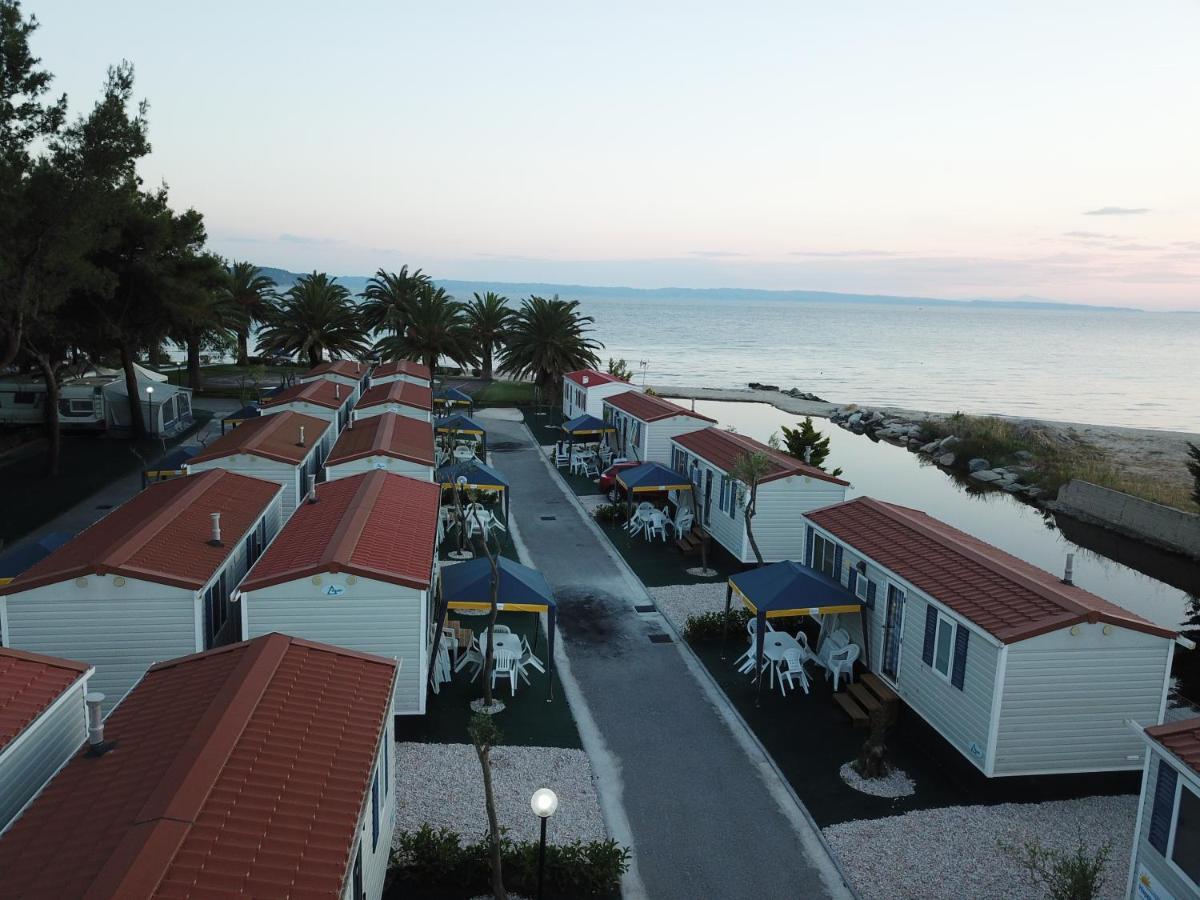 Happy Camp Mobile Homes In Castello Camping & Summer Resort 네오스마르마라스 외부 사진